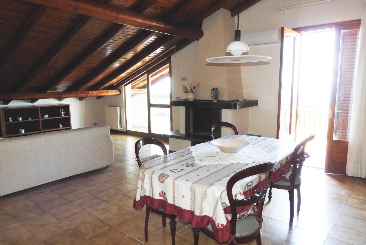 Mansarda Sul Mare Dei Ciclopi Apartment