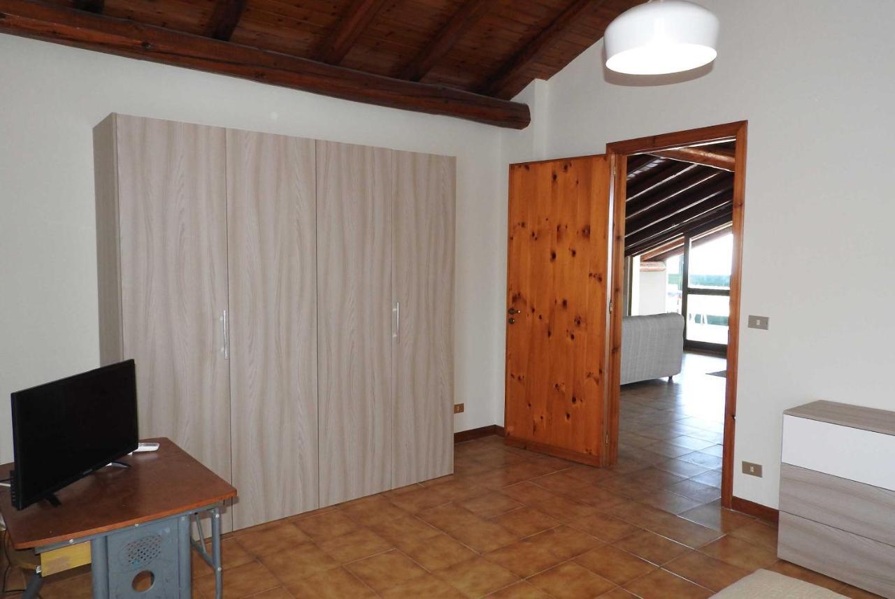 Mansarda Sul Mare Dei Ciclopi Apartment