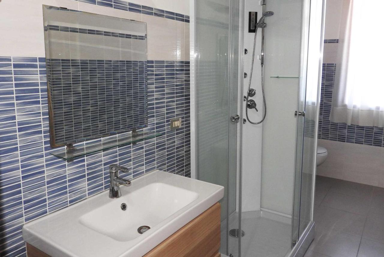Apartment Mansarda Sul Mare Dei Ciclopi Aci Trezza